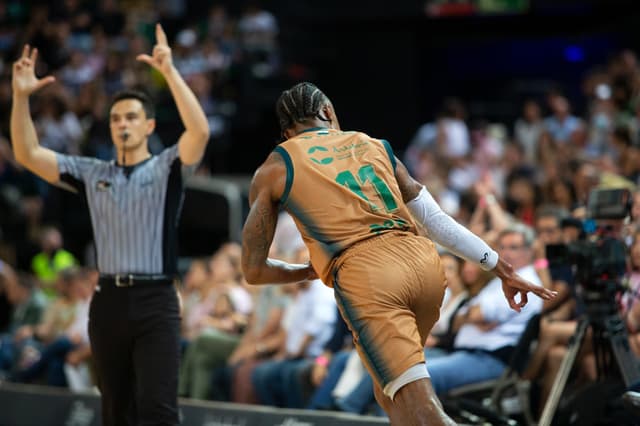 Surne BB-Coosur Betis (98-99)