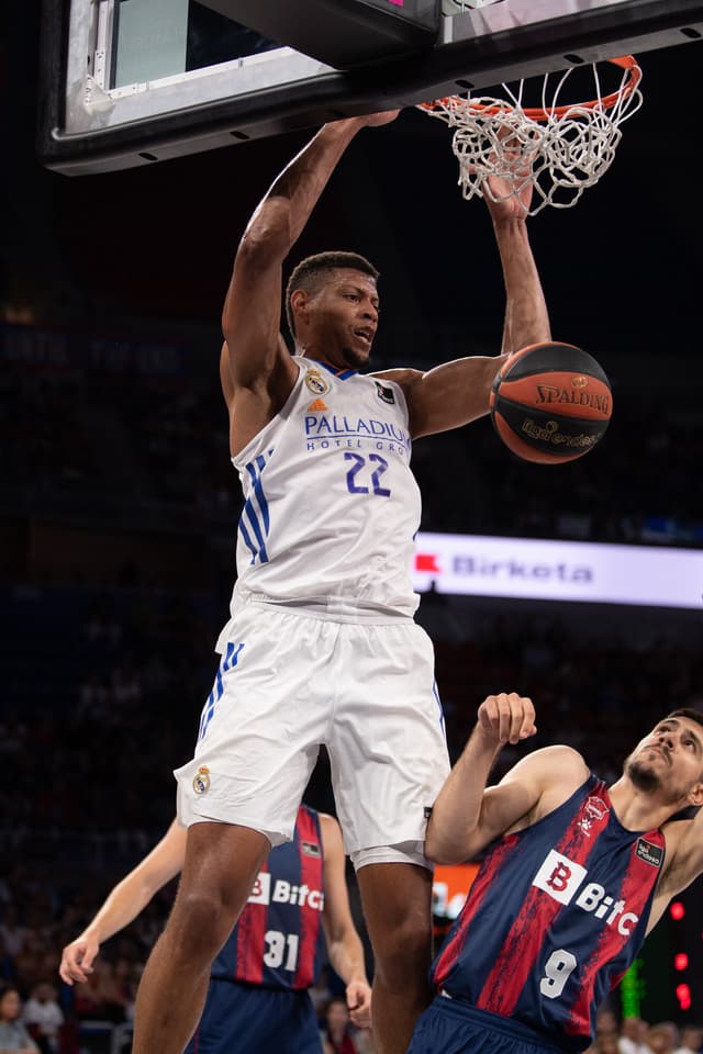 Tavares, partido para el recuerdo