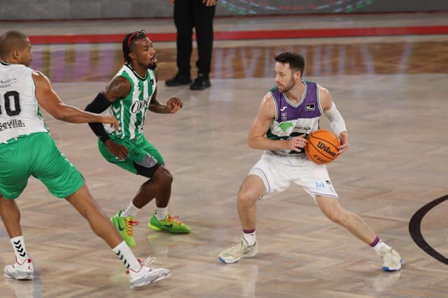 Coosur Betis-Unicaja (84-92)