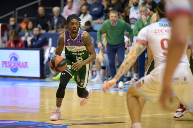 Monbus Obra-Unicaja (86-87)