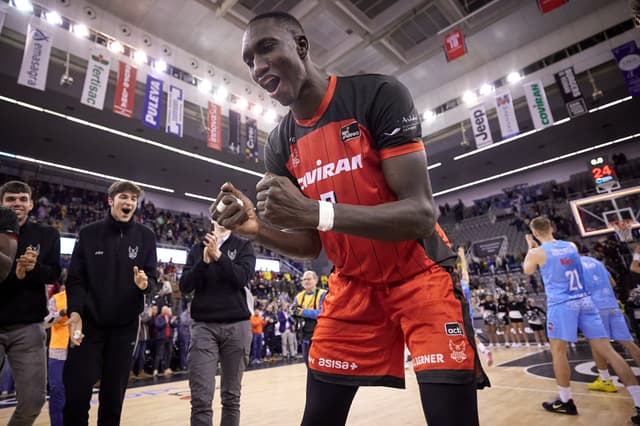 Coviran Granada-Río Breogán (80-70)