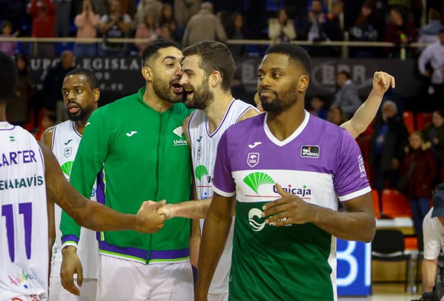 Carplus Fuenla-Unicaja (85-117)