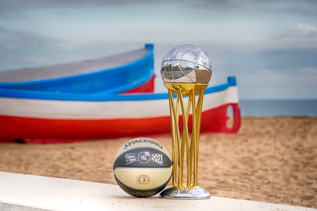 El balón rueda en Badalona