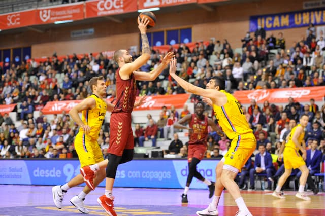 UCAM Mur.-Lenovo Tfe. (85-64)