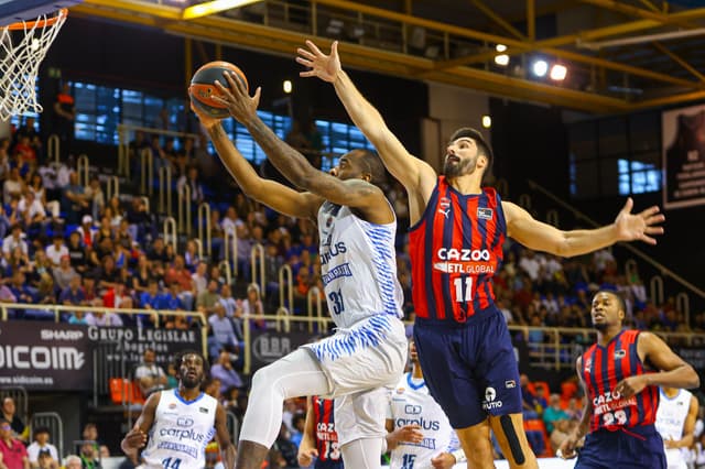 Carplus Fuenla, plaza de descenso