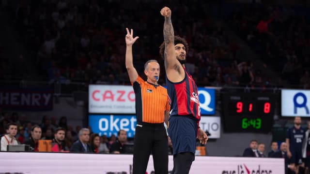 Howard: ¡15 triples en 2 partidos!