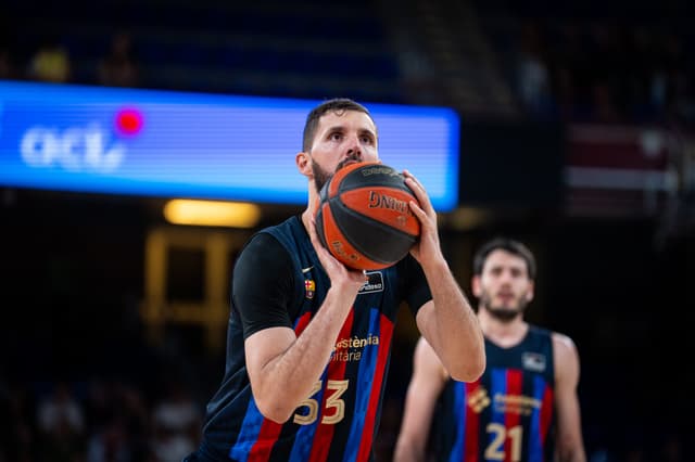 Mirotic, histórico en tiros libres