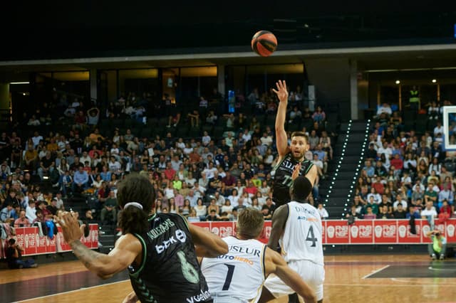 Surne BB-Real Madrid (85-81)