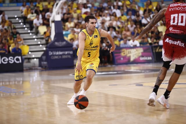 Tope de asistencias de Bassas