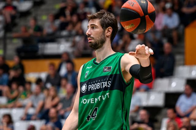 Tomic, histórico en minutos acb