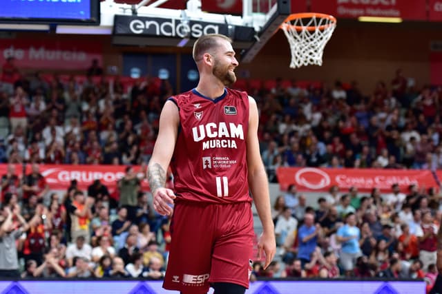 Radovic llega a 3.000 de valoración