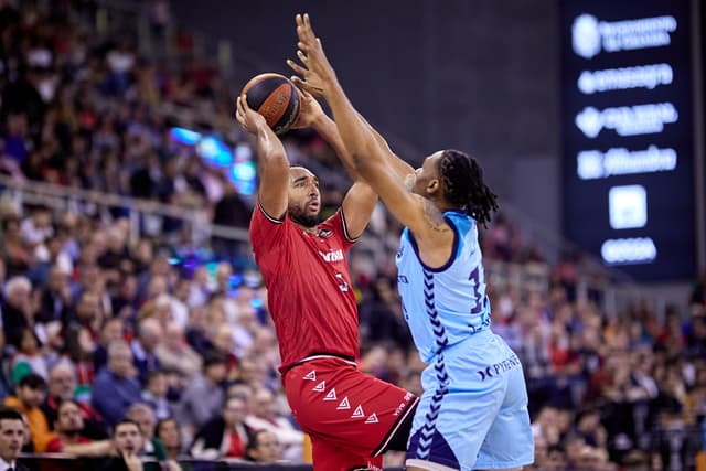 Stan Okoye, milenario en valoración