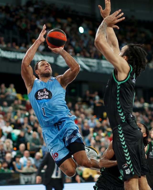 Surne B.B - Río Breogán (68-76)