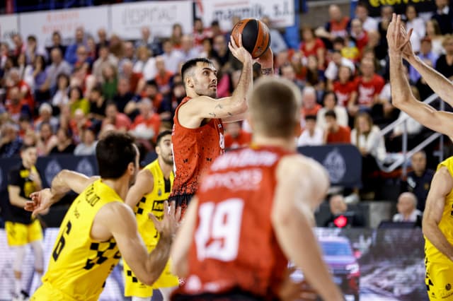 Pierre Oriola, lesionado