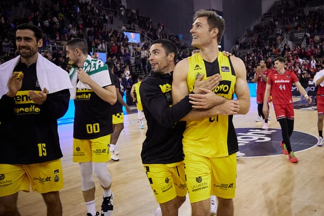 Coviran Gr. 68 - Lenovo Tfe. 80