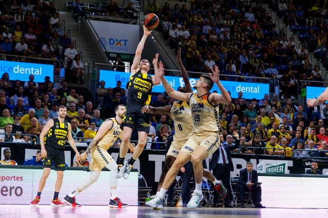 Lenovo Tenerife-UCAM Murcia (75-73)