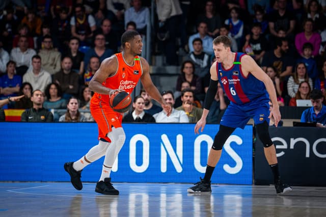 Damien Inglis se desvincula