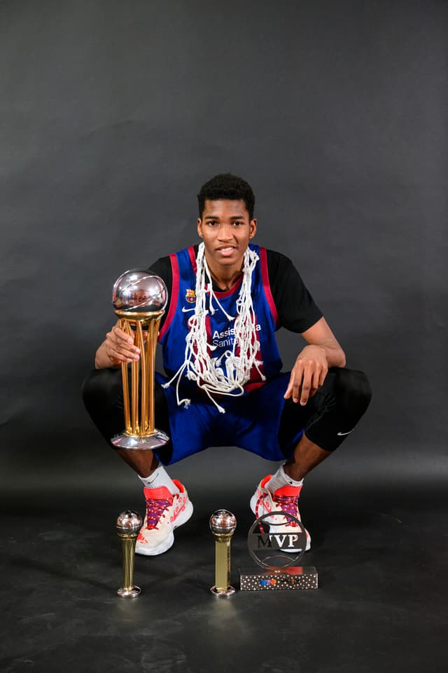 El posado de los Minicampeones