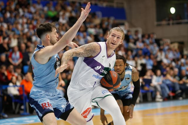 Río Breogán 65 - Unicaja 76