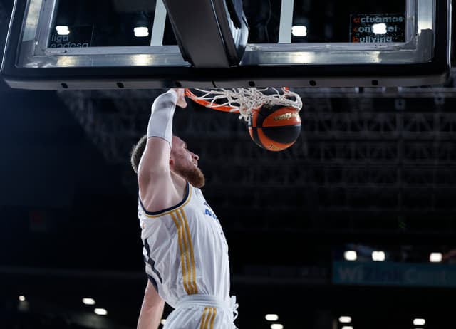 Real Madrid-Monbus Obra (79-69)