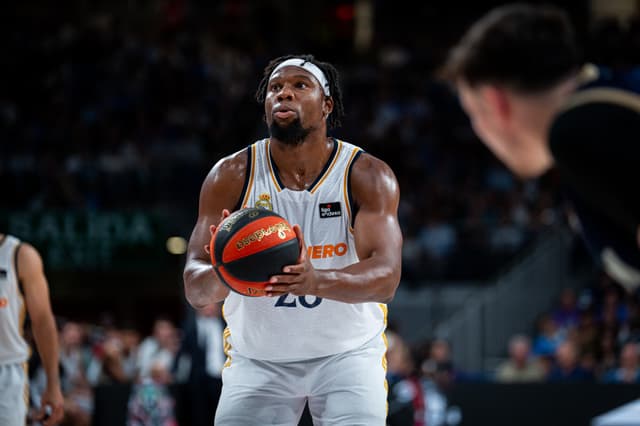 Yabusele no sigue en el Real Madrid