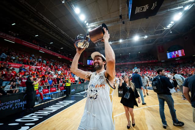 Llull iguala a Navarro en ligas acb