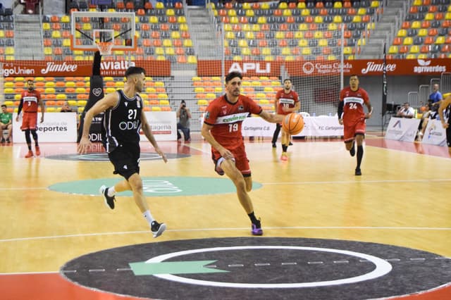 Odilo-Coviran Granada (80-97)