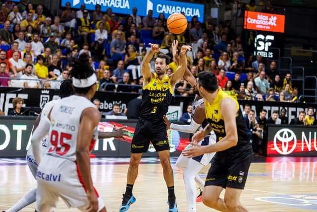 La Laguna Tnf-Baskonia (88-80)