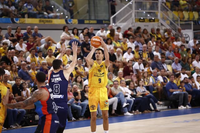 Dreamland GC 80 - Leyma Coruña 72