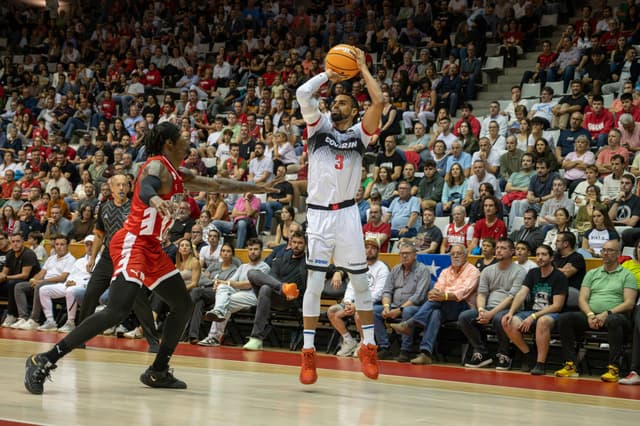 Coviran Granada: ¡Un +30 de récord!