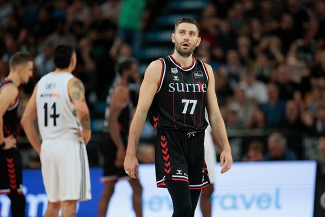 Kullamae no seguirá en Bilbao