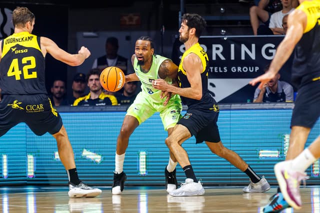 La Laguna Tenerife 91 - Barça 95