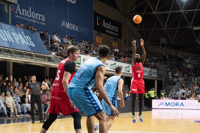 MoraBand And.-UCAM Murcia (71-83)