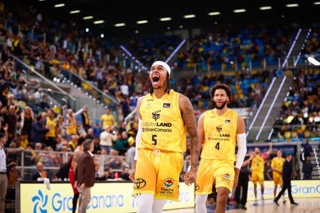 Dreamland GC 96 - Casademont Zgz 94