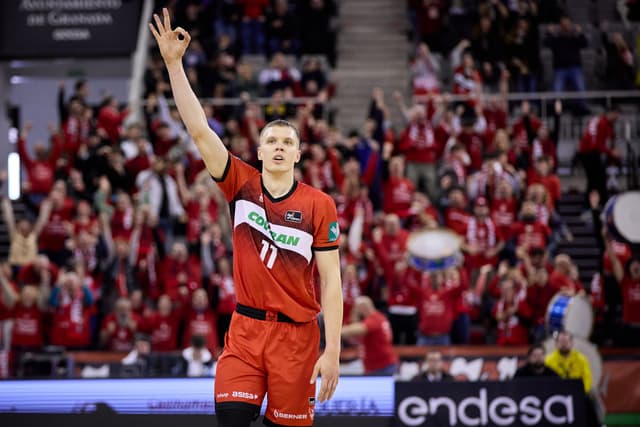 Coviran Grn  97-Casademont Zgz 91