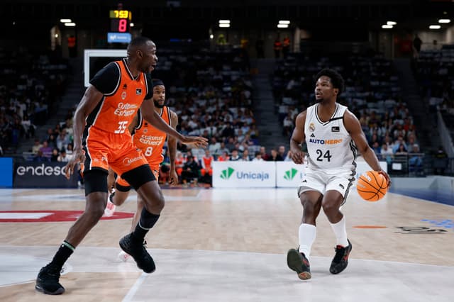 Real Madrid 96 - Valencia Basket 89