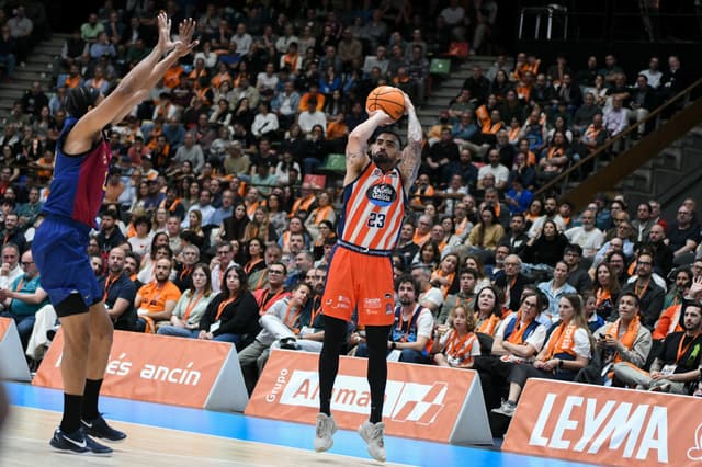 Leyma Coruña-Barça (93-92)