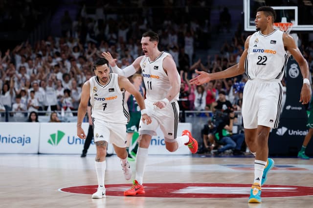 R.Madrid-Unicaja (99-81)