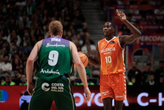 Moore: 26 de valoración en semis