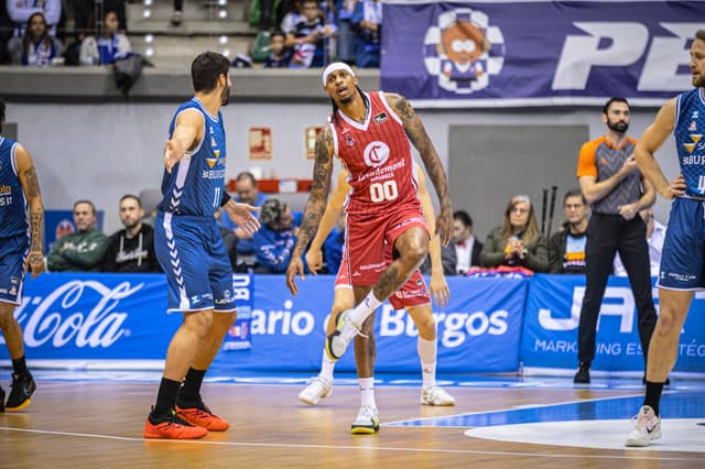 Recoletas Burgos-Casademont 89-102