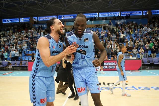 Río Breogán 95 - Coviran Granada 74