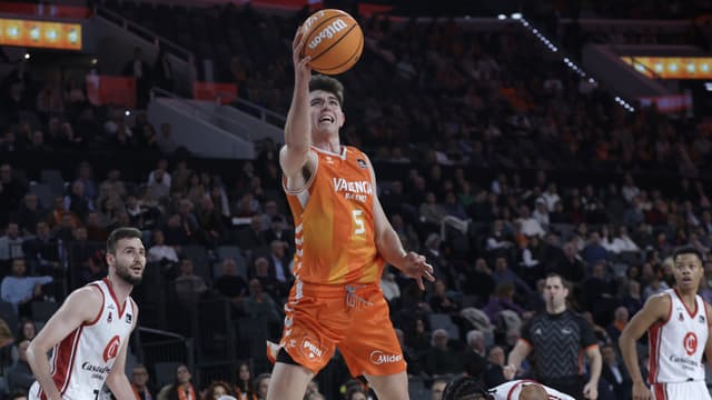 Sergio de Larrea, baja por una lesión de rodilla