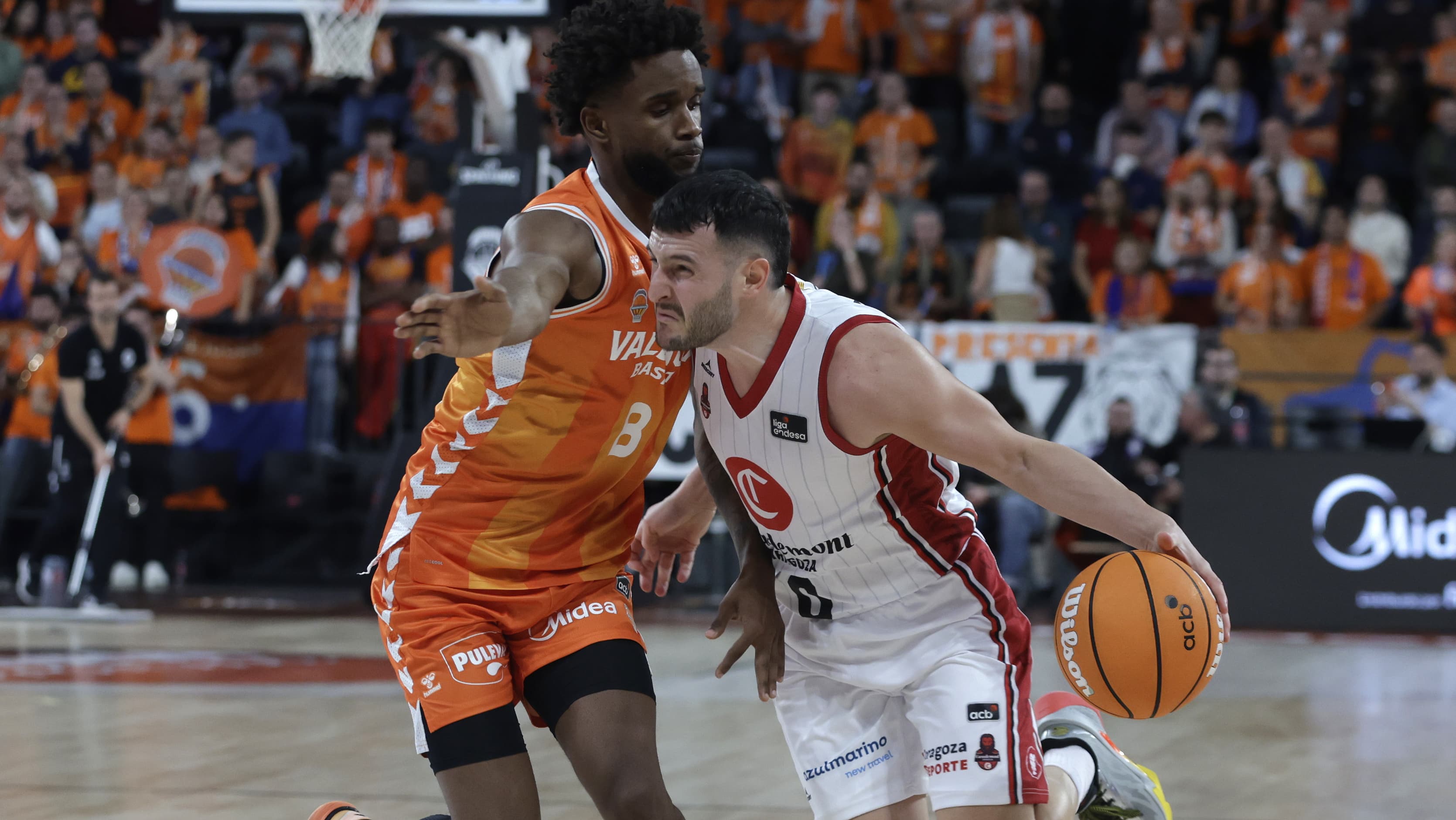 Momento del Valencia Basket-Casademont Zaragoza