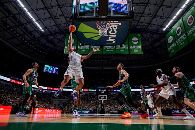 R. Madrid: De -17 a victoria