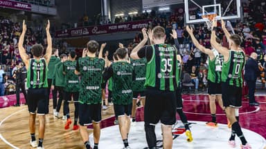 Asisa Joventut celebra la victoria ante Hiopos Lleida