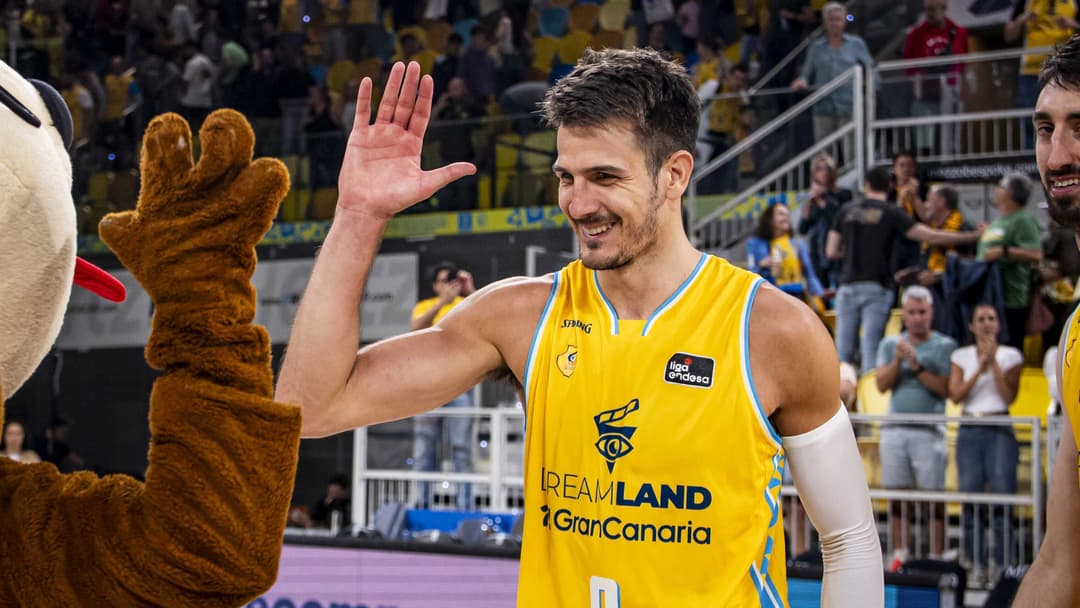 Nico Brussino volvió a jugar un gran papel en el SuperManager acb