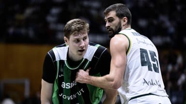 Lance de juego del partido entre Asisa Joventut - Unicaja de la Jornada 29