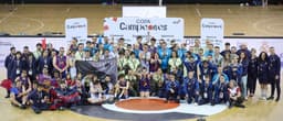 Foto de familia tras la Copa Campeones en Bilbao