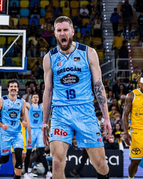 🩵 Dominik MAVRA sigue al timón del Río Breogán
