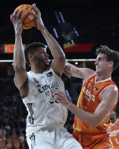 💪 Edy TAVARES domina en Valencia